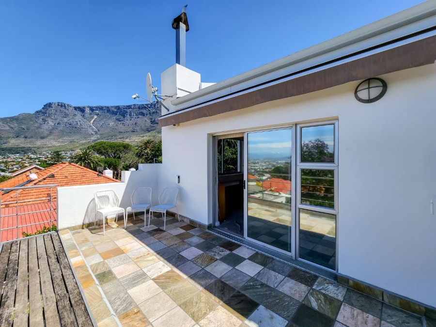 To Let 4 Bedroom Property for Rent in Tamboerskloof Western Cape